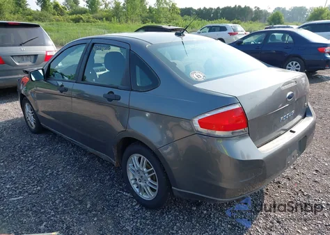 2010 Ford Focus Se z USA, uszkodzony, nr VIN 1FAHP3FN9AW152897